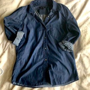 Banana Republic Chambray Button Down Top